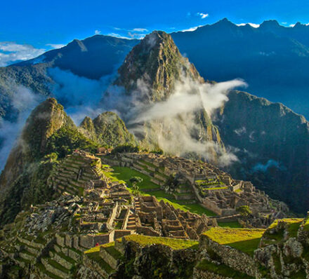 Machu Picchu / Cusco (Altitude Range 2040-3500m)