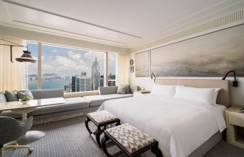 Island Shangri-La Luxury Circle New Club Room
