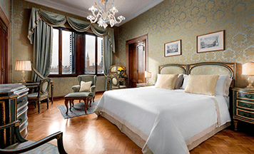 Hotel Daneli Venice Deluxe Room