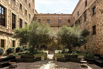 Hospes Palacio de San Esteban Salamanca courtyard