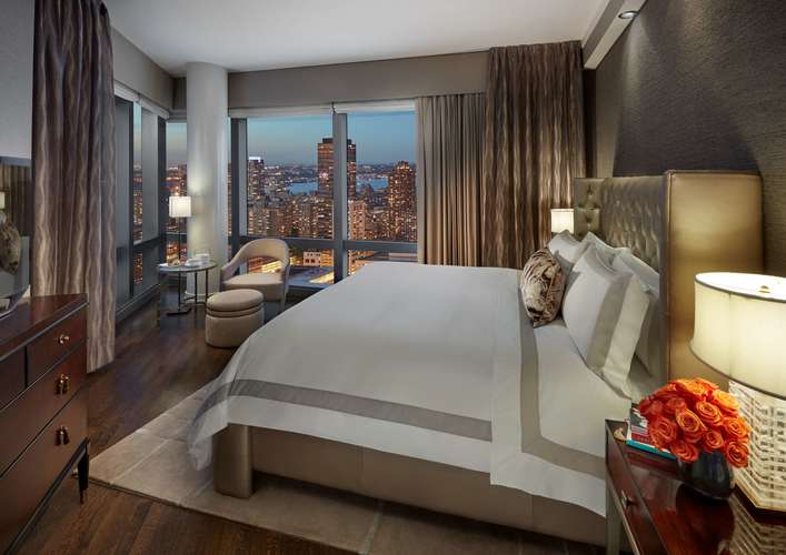 Manadarin Oriental New York suite bedroom