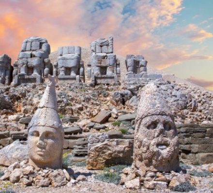 SANLIURFA / MOUNT NEMRUT / ADIYAMAN