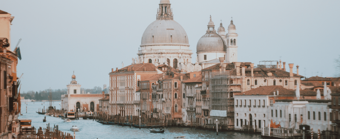 A picture of Venice town