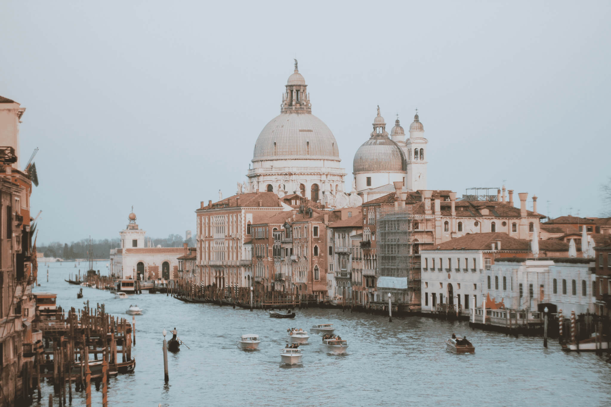 A picture of Venice town
