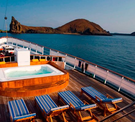 GALAPAGOS CRUISE / DEPARTURE FROM QUITO OR GUAYAQUIL  