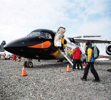 Punta Arenas / Embark in King George Island