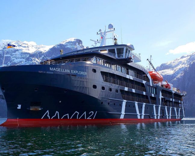 ANTARCTICA 21 - Magellan Explorer