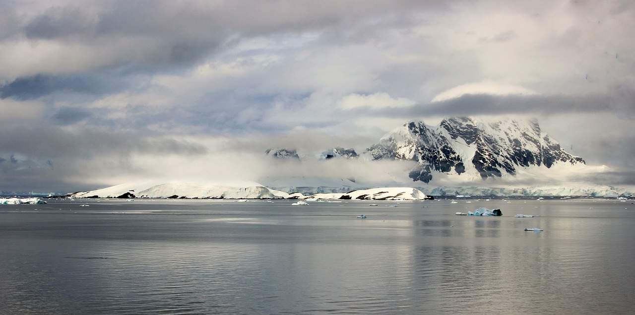 The Antarctica Luxury Experience