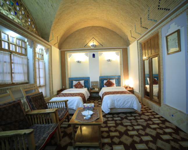 Moshir ol Mamalek Garden Hotel