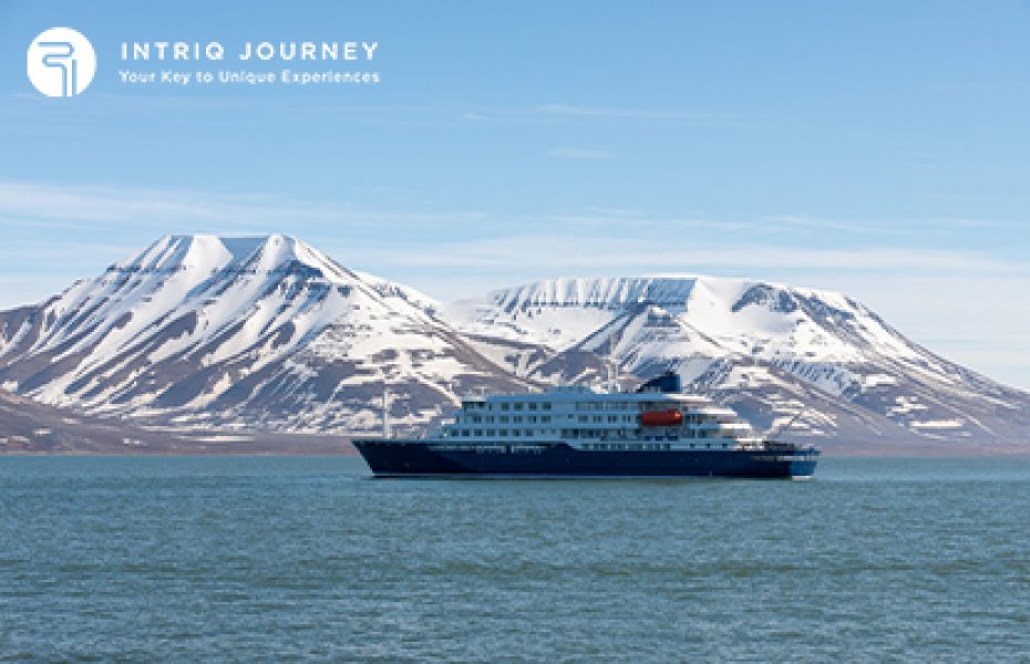 Cruise to the End of the Earth: Sailing through Antarctica’s Icy Landscapes
