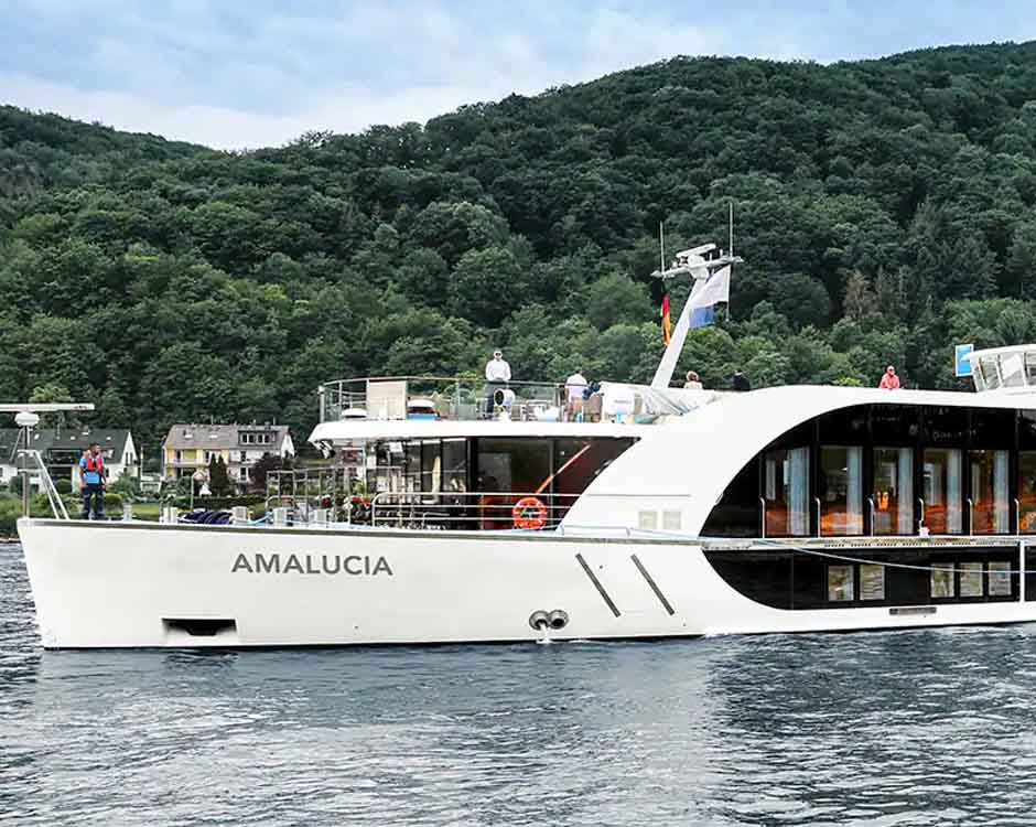 AmaLucia - Twin Balcony Staterooms (Category AB and AA)